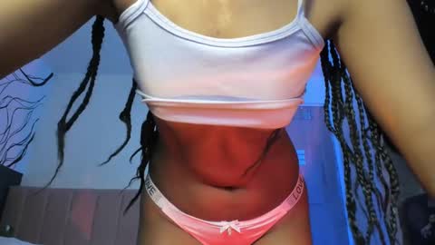 Snapshot of naomii1020 chatting on 28, 2, 2025 Naomii online show from 28, 2, 2025