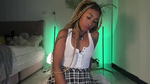 Snapshot of naomii1020 chatting on 14, 9, 2025 Naomii online show from 14, 9, 2025