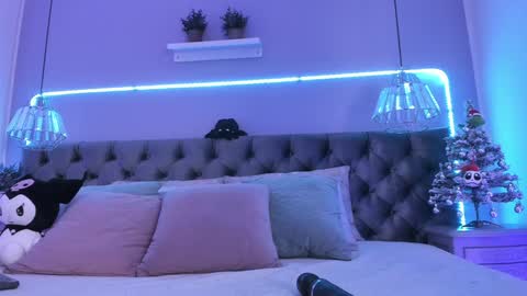 Naomi online show from 31, 12, 2024