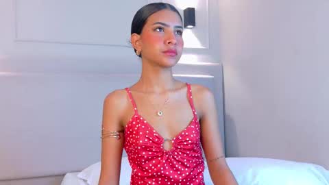 Naomi Klarc online show from 13, 1, 2026