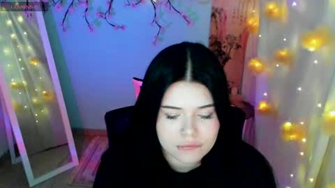 Snapshot of naomivibes chatting on 25, 7, 2026 Naomi online show from 25, 7, 2026