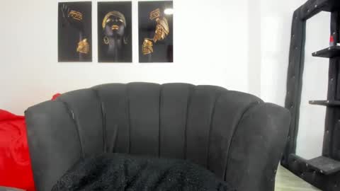 Snapshot of naomiwildburn chatting on 22, 2, 2025 naomiwildburn online show from 22, 2, 2025