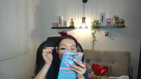 Snapshot of naomy_hot04 chatting on 9, 6, 2026 naomy online show from 9, 6, 2026