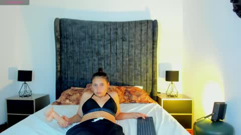 NaomyAndDany online show from 6, 2, 2025