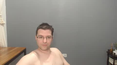 nappadel85 online show from 17, 12, 2025