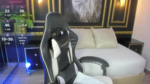 Snapshot of nare_celebi chatting on 18, 10, 2025 N A R E online show from 18, 10, 2025
