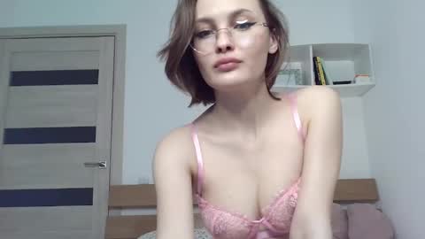 Snapshot of naslili chatting on 5, 2, 2025 Tina online show from 5, 2, 2025