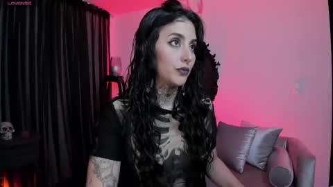 Snapshot of nasty_alice1 chatting on 6, 11, 2025 Goddess Alice online show from 6, 11, 2025