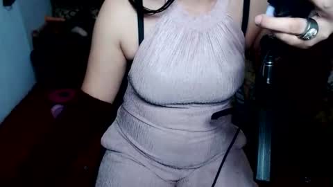 Snapshot of nasty_dirty111 chatting on 22, 6, 2026 Vivian online show from 22, 6, 2026