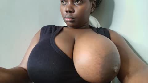 Snapshot of nasty_nohelah chatting on 17, 12, 2025 chimummy online show from 17, 12, 2025