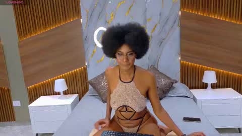 Julieth  online show from 13, 11, 2025