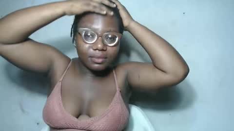 Snapshot of nastyhairy7 chatting on 20, 10, 2025 nastyhairy7 online show from 20, 10, 2025