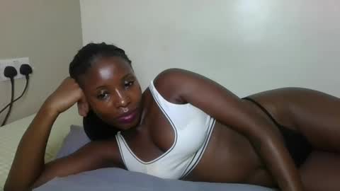 Snapshot of nastyivy1 chatting on 26, 11, 2025 nastyivy1 online show from 26, 11, 2025