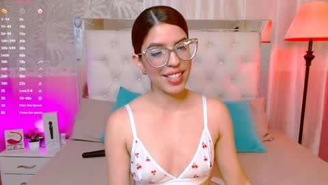 Snapshot of nat_bakers chatting on 11, 10, 2025 online show from 11, 10, 2025