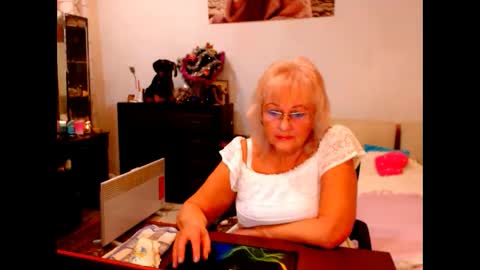 Snapshot of natali7634 chatting on 22, 12, 2024 natali online show from 22, 12, 2024