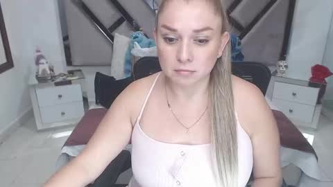 natalia5560 online show from 11, 3, 2025