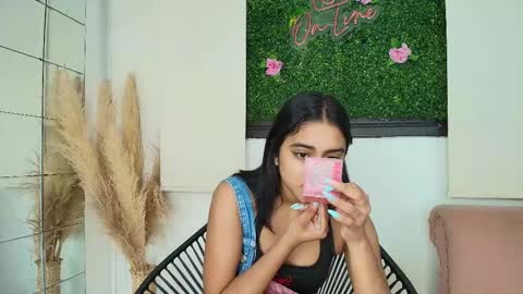 Snapshot of natalia_aguirre chatting on 9, 9, 2025 Naty online show from 9, 9, 2025