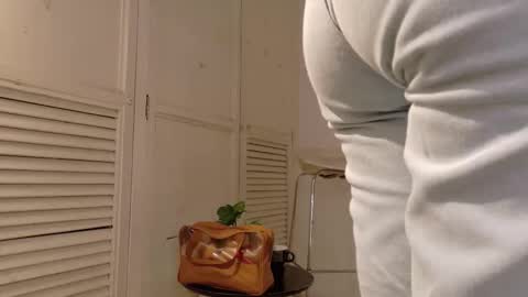 Naty  online show from 10, 2, 2026