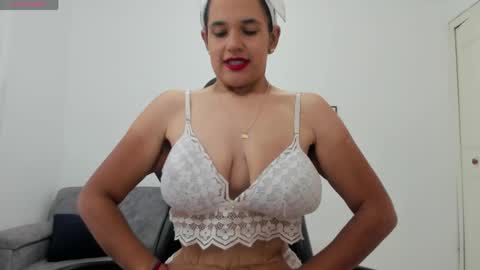 Nathalia online show from 16, 4, 2026