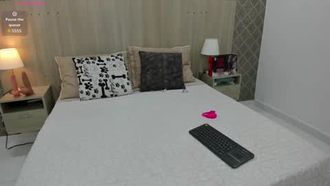 Snapshot of natalia_delgado chatting on 29, 9, 2025 Natalia online show from 29, 9, 2025