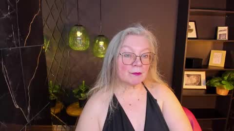 Snapshot of natalicloud chatting on 18, 4, 2026 NataliCloud online show from 18, 4, 2026