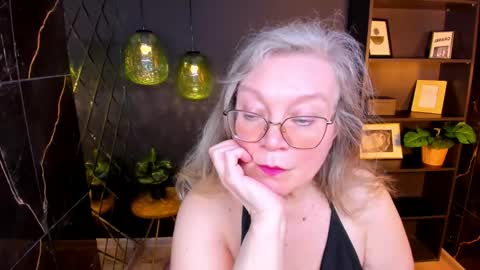 Snapshot of natalicloud chatting on 5, 5, 2026 NataliCloud online show from 5, 5, 2026