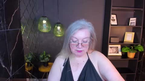 Snapshot of natalicloud chatting on 6, 5, 2026 NataliCloud online show from 6, 5, 2026