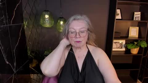 Snapshot of natalicloud chatting on 17, 5, 2026 NataliCloud online show from 17, 5, 2026