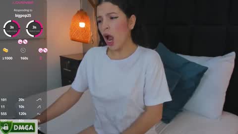 Snapshot of natalie_esmith chatting on 19, 1, 2026 N A T A L I E online show from 19, 1, 2026