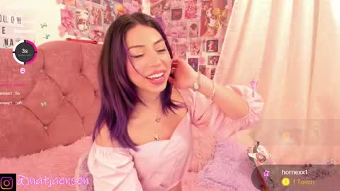 Snapshot of natalie_jaensen chatting on 24, 12, 2024 online show from 24, 12, 2024