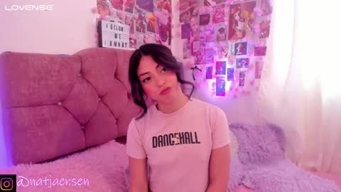 Snapshot of natalie_jaensen chatting on 15, 1, 2025 online show from 15, 1, 2025