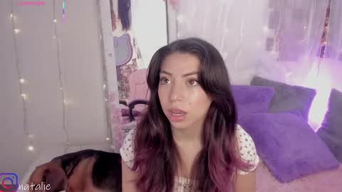 Snapshot of natalie_jaensen chatting on 18, 10, 2025 online show from 18, 10, 2025
