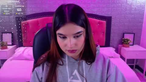 natalie  online show from 27, 11, 2025