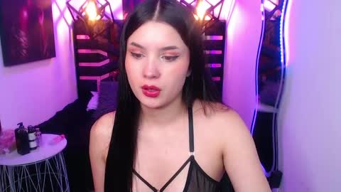 natalie  online show from 27, 5, 2026