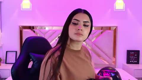natalie  online show from 11, 7, 2026