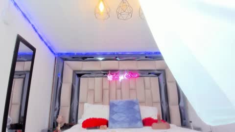 Snapshot of nataly_kydman chatting on 4, 12, 2024 Nataly Kydman online show from 4, 12, 2024