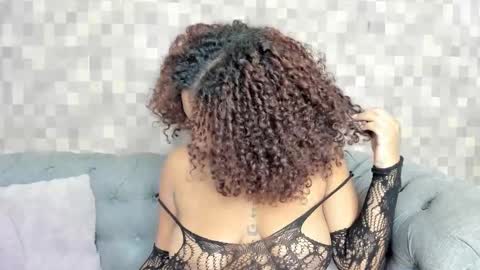 Snapshot of nataly_velez chatting on 24, 10, 2025 Naty online show from 24, 10, 2025