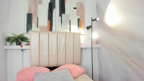 Snapshot of nataly_velez chatting on 15, 12, 2025 Naty online show from 15, 12, 2025