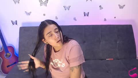 Snapshot of natalygreww chatting on 22, 2, 2025 online show from 22, 2, 2025