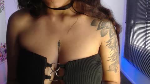 Snapshot of natalygreww chatting on 30, 9, 2025 online show from 30, 9, 2025