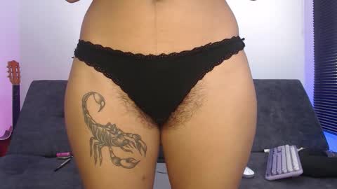   online show from 14, 11, 2025