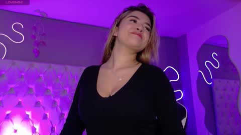 Natasha  online show from 3, 11, 2025