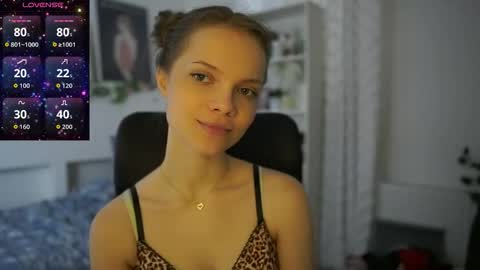 Snapshot of natasha__malkova chatting on 6, 10, 2025 natasha__malkova online show from 6, 10, 2025