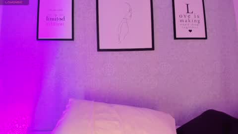 Snapshot of natasha_harpper chatting on 6, 3, 2025 Natasha online show from 6, 3, 2025