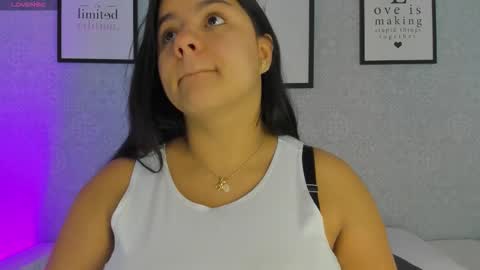 Snapshot of natasha_harpper chatting on 5, 11, 2025 Natasha online show from 5, 11, 2025