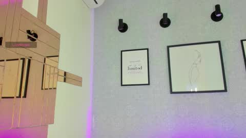 Snapshot of natasha_harpper chatting on 11, 11, 2025 Natasha online show from 11, 11, 2025