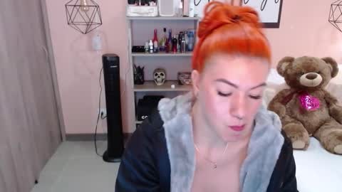 Snapshot of natasha_woo chatting on 25, 1, 2025 Nat online show from 25, 1, 2025
