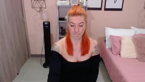 Snapshot of natasha_woo chatting on 2, 2, 2025 Nat online show from 2, 2, 2025