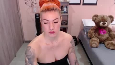 Snapshot of natasha_woo chatting on 8, 2, 2025 Nat online show from 8, 2, 2025