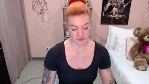 Snapshot of natasha_woo chatting on 14, 2, 2025 Nat online show from 14, 2, 2025